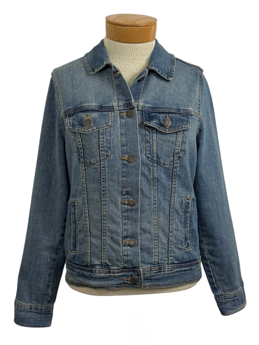 Old Navy Classic Denim Jacket Womens S Medium Wash Blue Stretch Jean Trucker